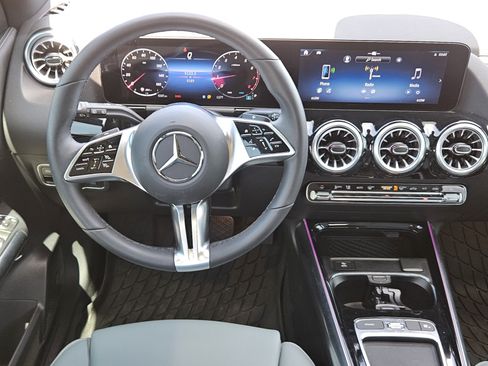 Certified 2026 Mercedes-Benz GLA 250 image 20