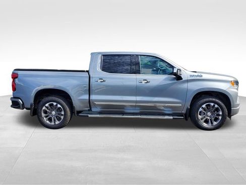 Certified 2025 Chevrolet Silverado 1500 High Country w/ Technology Package AWD/4WD image 6