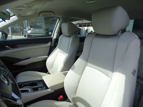 Used 2019 Honda Accord LX image 8