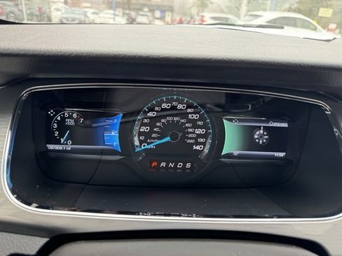 Used 2016 Ford Taurus SEL w/ Equipment Group 201A image 21
