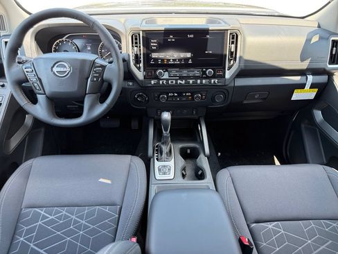 New 2026 Nissan Frontier SV w/ SV Convenience Package AWD/4WD image 10