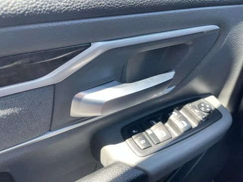 Used 2019 RAM 1500 Big Horn AWD/4WD image 34