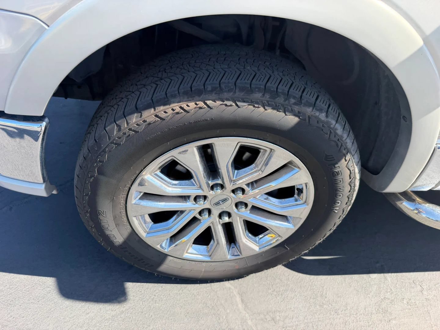 Used 2006 Lincoln Mark LT 2WD image 29