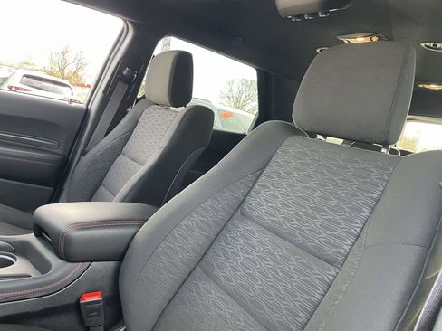 Certified 2025 Dodge Durango GT image 16