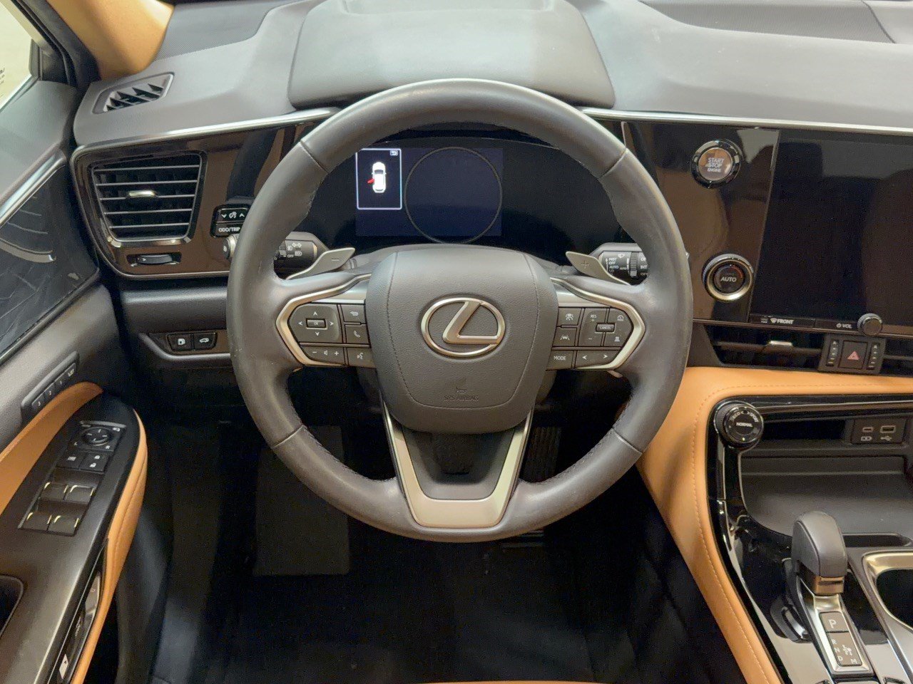 Used 2024 Lexus NX 250 FWD w/ Towing Package (2000 Lbs) image 10