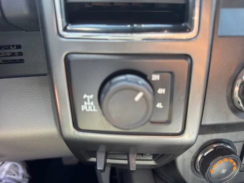 Used 2019 Ford F250 XLT w/ XLT Premium Package AWD/4WD image 19