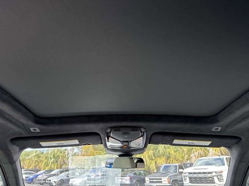 New 2026 BMW X6 xDrive40i w/ Executive Package image 18