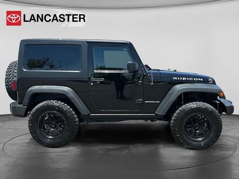Used 2016 Jeep Wrangler Rubicon w/ Power Convenience Group AWD/4WD image 8