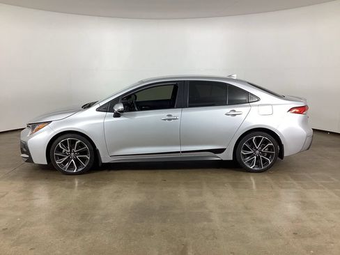 Used 2022 Toyota Corolla SE FWD image 8
