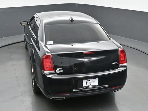 Used 2017 Chrysler 300 S w/ 300S Premium Group AWD/4WD image 39