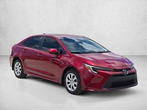 Used 2026 Toyota Corolla LE FWD image 3