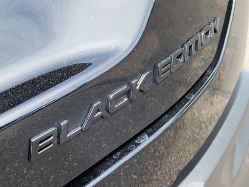 Certified 2025 Honda Pilot Black Edition image 13