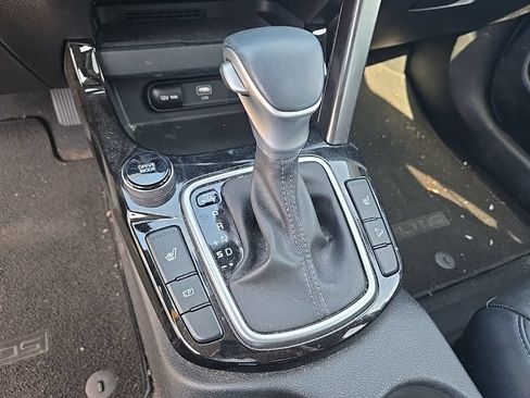 Certified 2024 Kia Seltos EX FWD image 16