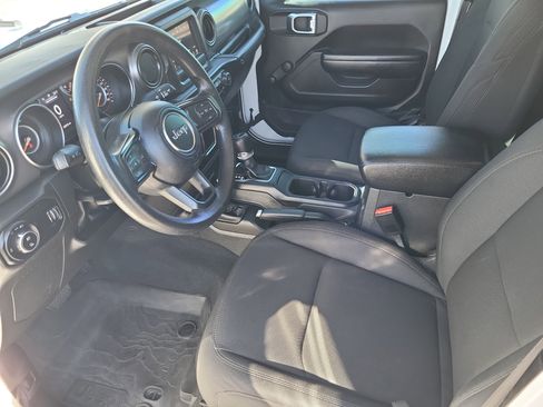 Used 2023 Jeep Gladiator Sport image 22