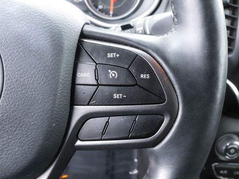 Used 2020 Jeep Cherokee Latitude Lux w/ Comfort/Convenience Group image 26