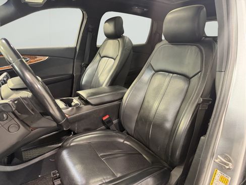 Used 2020 Lincoln Nautilus Reserve w/ Equipment Group 201A AWD/4WD image 14