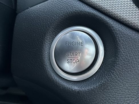 Used 2018 Mercedes-Benz GLA 250 image 21