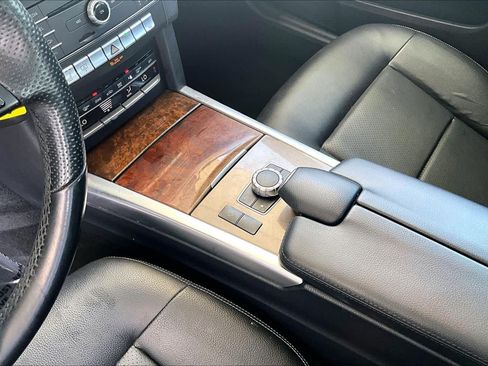 Used 2016 Mercedes-Benz E 350 Sedan image 15