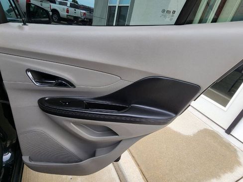 Used 2013 Buick Encore Convenience AWD/4WD image 21