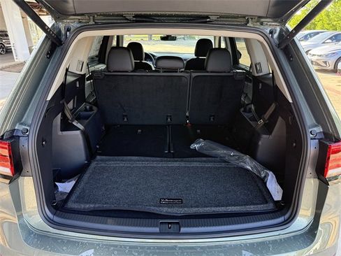 Certified 2025 Volkswagen Atlas Peak Edition SE image 25