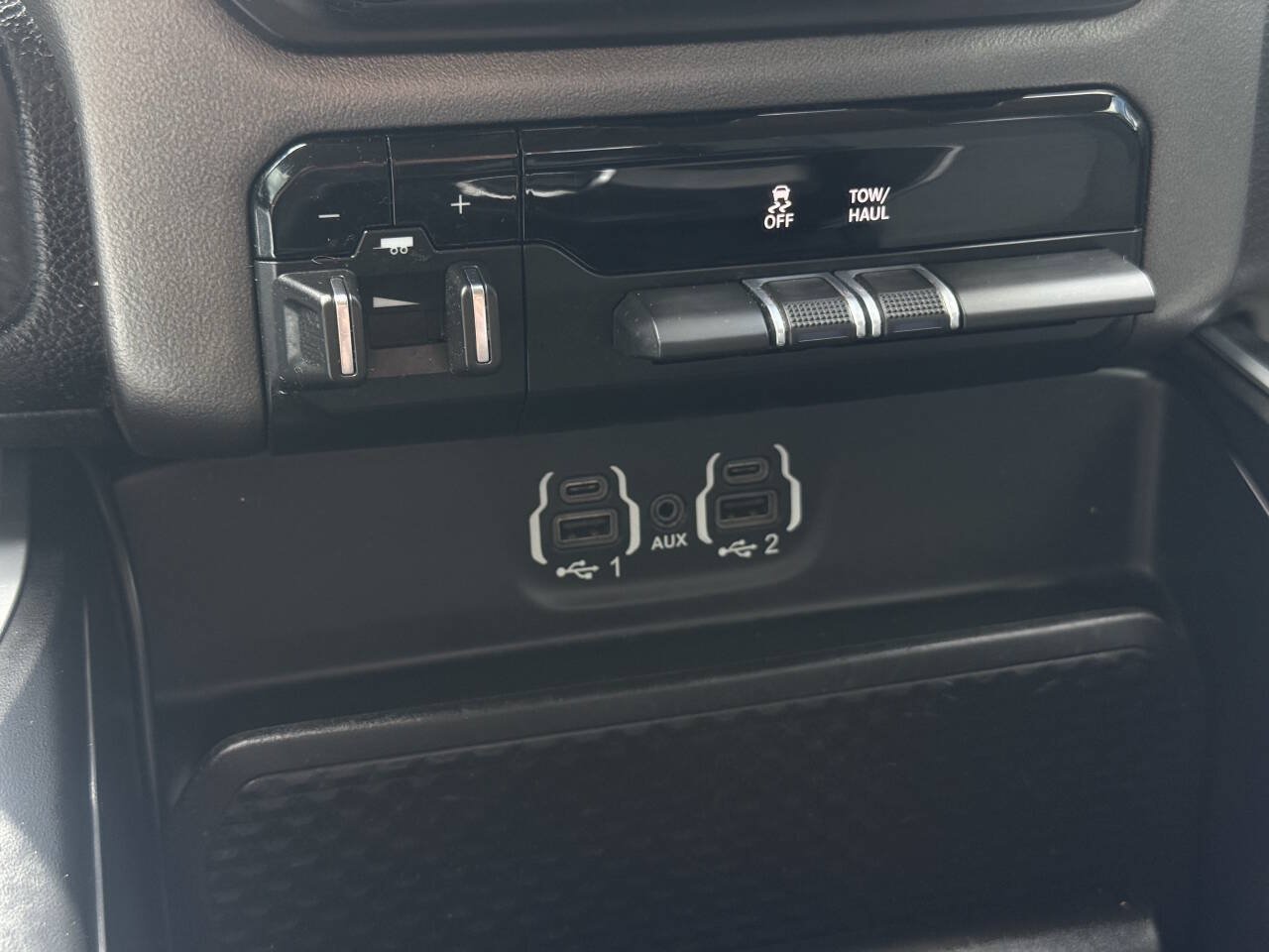 Used 2020 RAM 1500 Big Horn AWD/4WD image 24