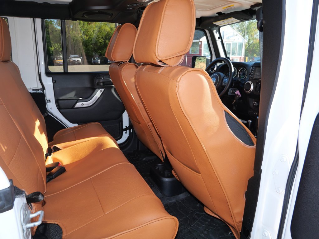 Used 2012 Jeep Wrangler Unlimited Sahara w/ Max Tow Pkg AWD/4WD image 13