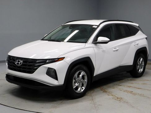 Used 2023 Hyundai Tucson SEL FWD image 8
