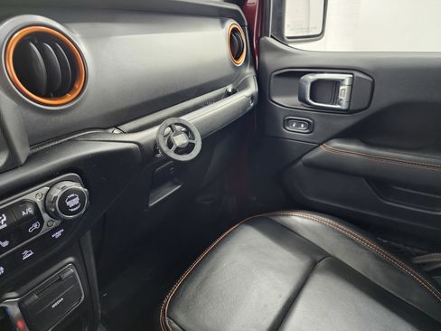 Used 2021 Jeep Gladiator Mojave image 13