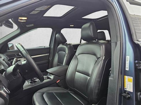 Used 2019 Ford Explorer XLT w/ Equipment Group 202A image 20