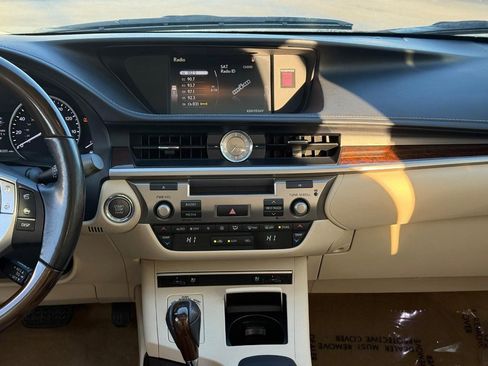 Used 2015 Lexus ES 350 w/ Premium Package image 14