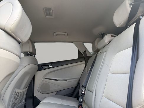 Used 2018 Hyundai Tucson SE FWD image 16