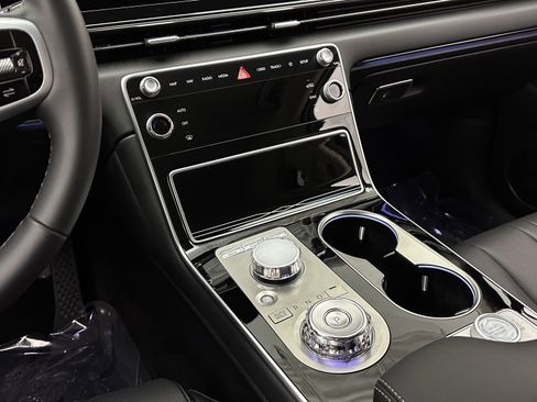 Used 2026 Genesis GV80 2.5T image 32