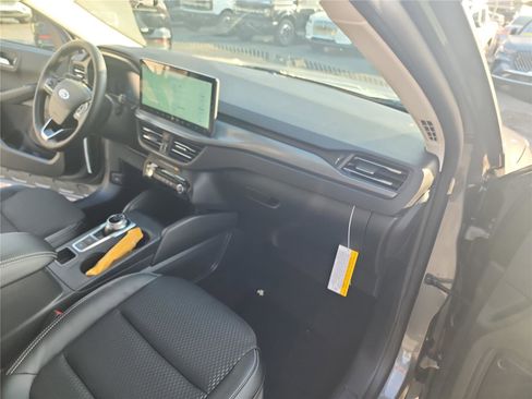 New 2026 Ford Escape SE image 24