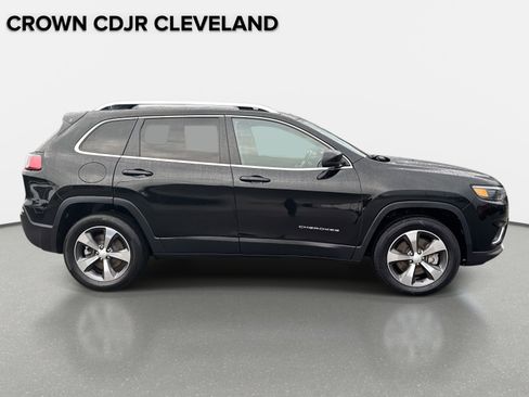 Used 2019 Jeep Cherokee Limited image 4