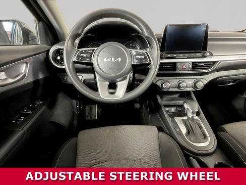 Certified 2022 Kia Forte LXS FWD image 8