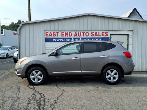 Used 2012 Nissan Rogue S w/ Special Edition Pkg AWD/4WD image 2