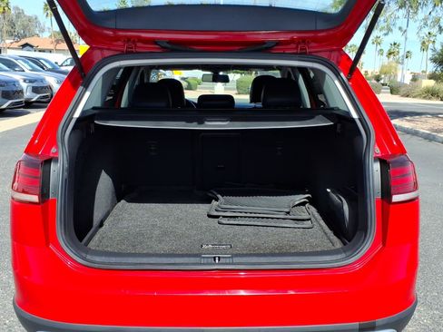 Used 2018 Volkswagen Golf Alltrack SE image 18