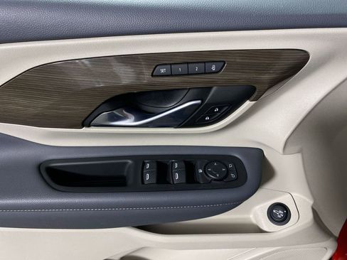 Used 2023 GMC Terrain Denali image 13