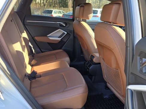 Used 2023 Audi Q3 2.0T Premium Plus w/ Premium Plus Package image 19