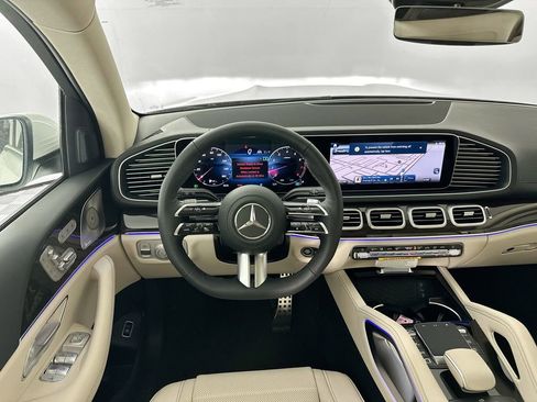 New 2026 Mercedes-Benz GLS 450 4MATIC image 24