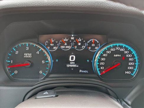 Used 2018 Chevrolet Tahoe Premier AWD/4WD image 12