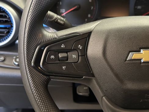 Used 2024 Chevrolet Trax LS FWD image 10