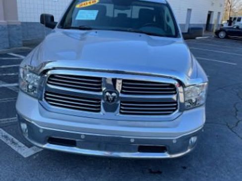 Used 2018 RAM 1500 Big Horn image 8