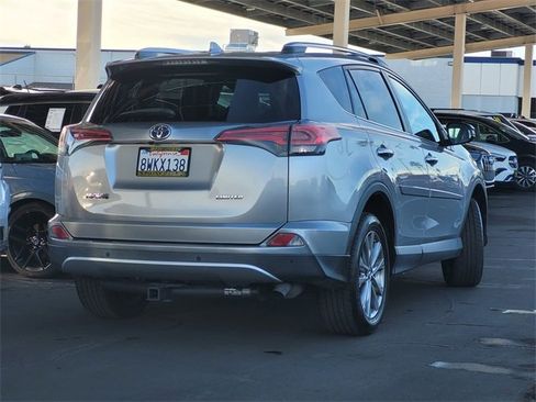 Used 2016 Toyota RAV4 Limited image 4