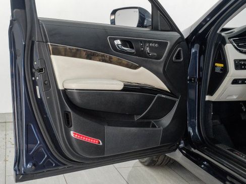 Used 2015 Kia K900 Luxury RWD image 51