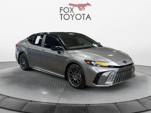 Used 2026 Toyota Camry XSE w/ Premium Package FWD image 8