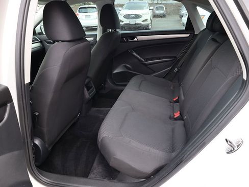 Used 2014 Volkswagen Passat 1.8T S FWD image 11