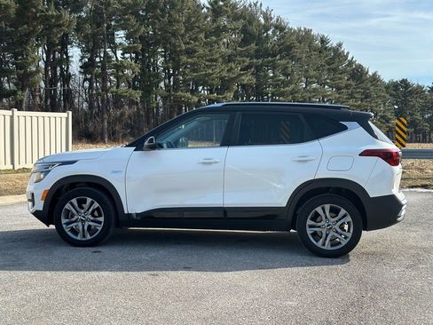 Used 2021 Kia Seltos S image 4