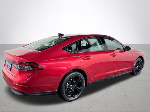 New 2025 Honda Accord SE image 6