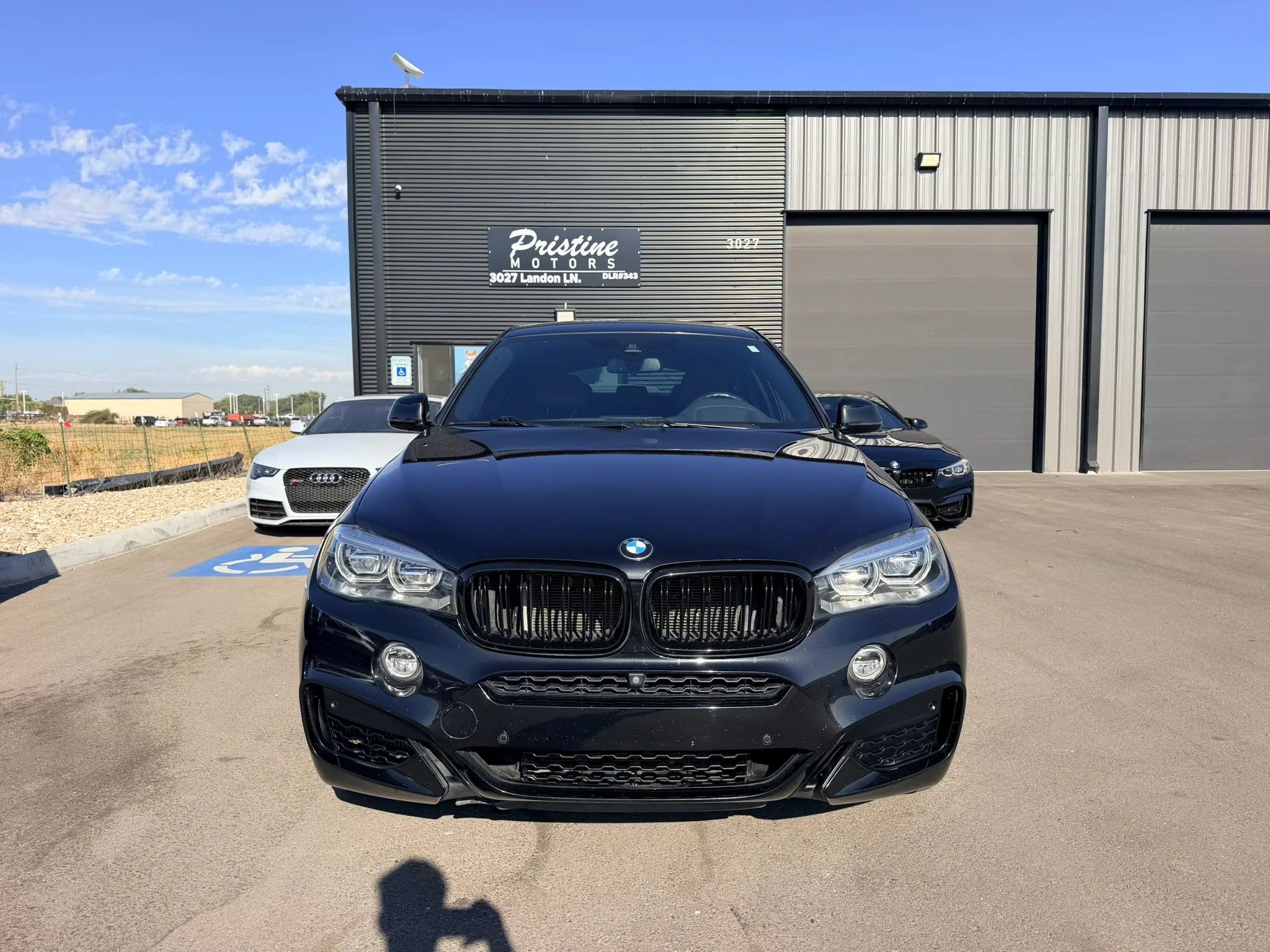 Used 2018 BMW X6 xDrive50i AWD/4WD image 2
